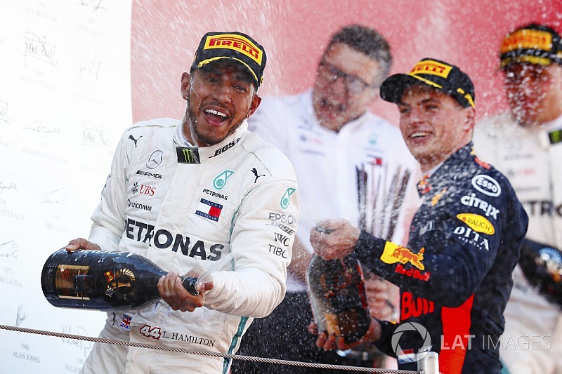 GP Spanyol: Hamilton rajai balapan, Vettel luar podium