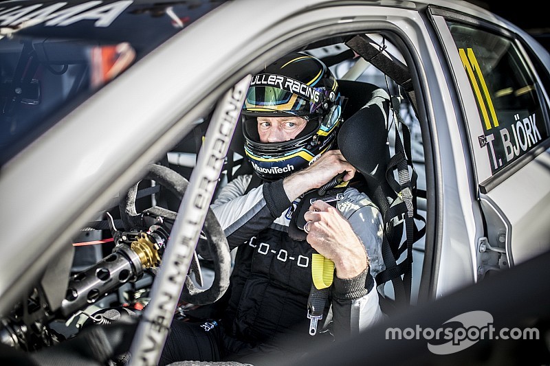 Björk pole-ban, Michelisz a 3. helyről rajtol ma este a Nordschleifén
