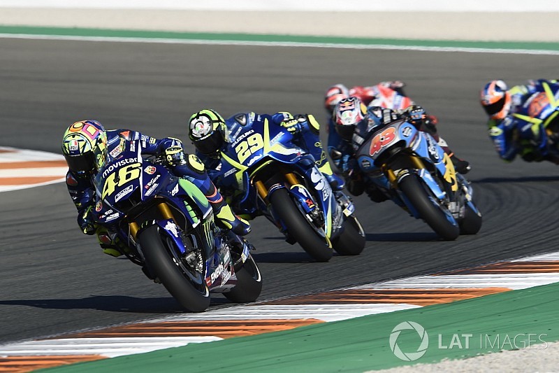 Yamaha wagt Experiment im Rennen: Auf 2016er-Chassis umgebaut