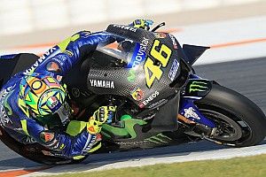 Rossi: "M1 nuova? La base sarà la 2016, ma con qualcosa di interessante"