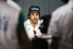Si McLaren sigue así, Alonso admite que podría evaluar otras opciones