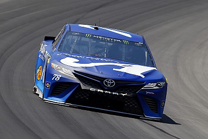 Martin Truex Jr. dominates Stage 1 at Kentucky