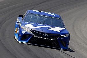 Martin Truex Jr. dominates Stage 1 at Kentucky