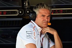 De Ferran: "McLaren moet met beide voeten op de grond blijven"