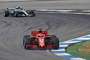 Leckék Hockenheimből: A Forma-1 csapatsport - jó lenne, ha sem a Vettel, sem a Mercedes nem hibázna