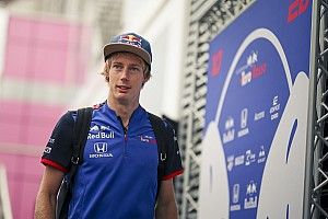 Mindenki azt nézte, hogy mit művel a Toro Rosso-Honda az esőgumikkal