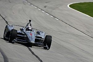 Ньюгарден выиграл поул на этапе IndyCar в Техасе