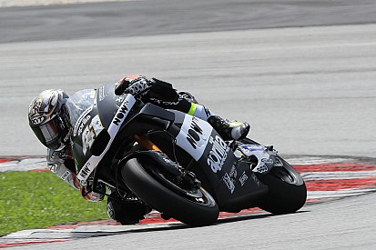Espargaro: "L'Aprilia RS-GP 2018 permette di chiudere meglio le curve"