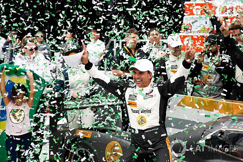 Fittipaldi vence 24 Horas de Daytona pela terceira vez