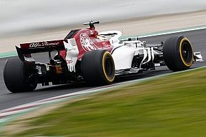 GALERI: Aksi mobil Alfa Romeo Sauber C37 di tes F1 Barcelona