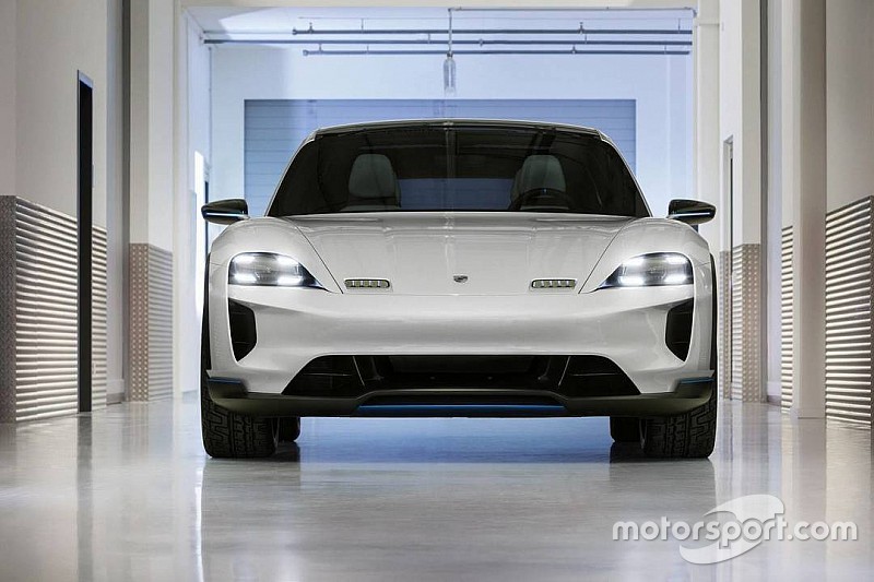 Porsche Mission E Cross Turismo отримав дозвіл на виробництво