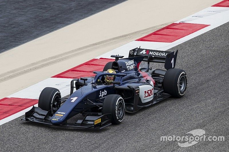 Markelov senza rivali si impone nella Sprint Race in Bahrain