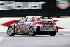 Tarquini apre la nuova era del WTCR trionfando in Gara 1 a Marrakech