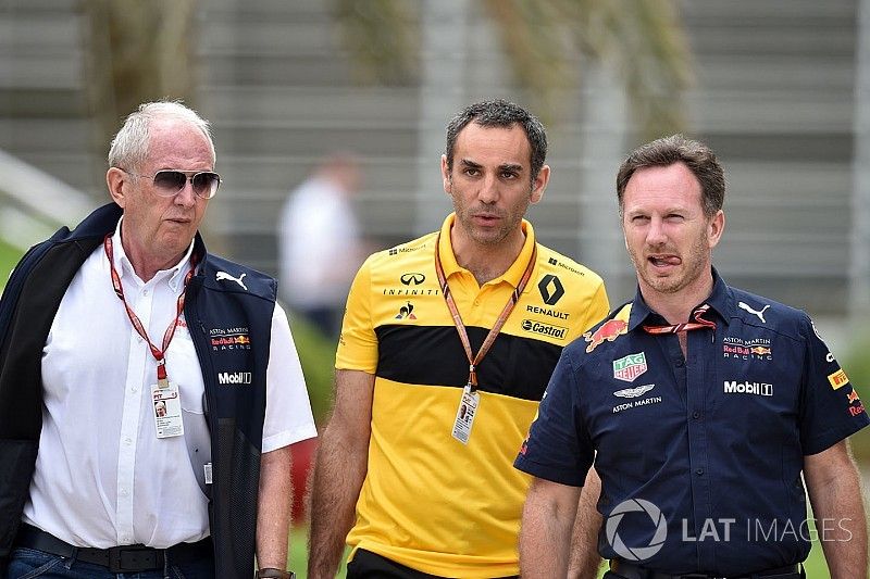 Dr. Helmut Marko, consultor de Red Bull Motorsport, Cyril Abiteboul, director general de Renault Sport F1 y Christian Horner, director del equipo Red Bull Racing