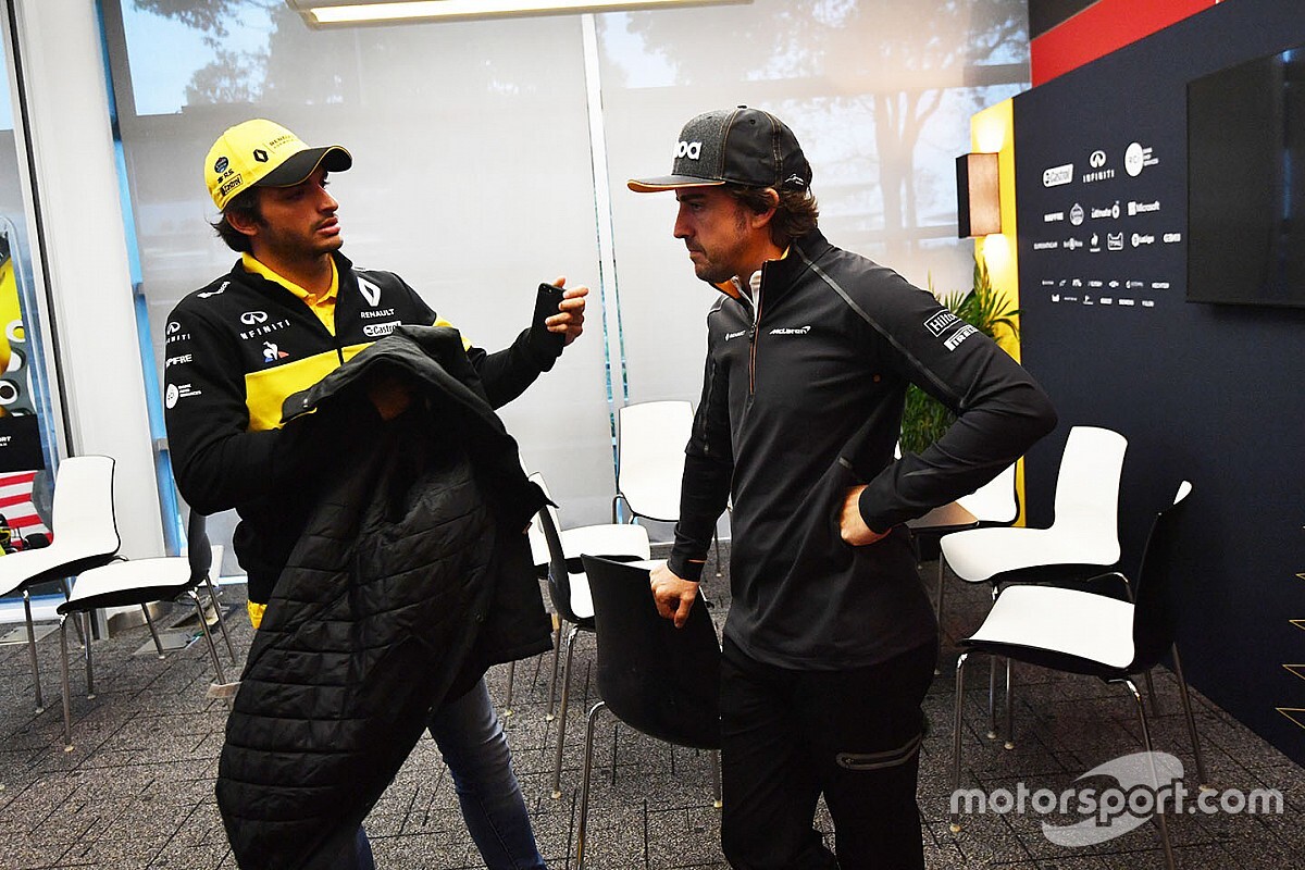 Sainz: "Luchar por un titulo con Alonso sería raro, pero..."