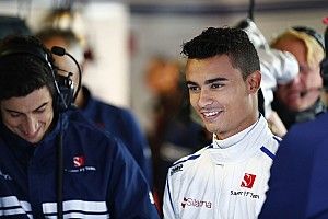 Wehrlein túl fiatal a Williamsnek és a Force Indiának
