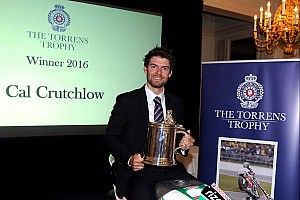 Cal Crutchlow dianugerahi Torrens Trophy