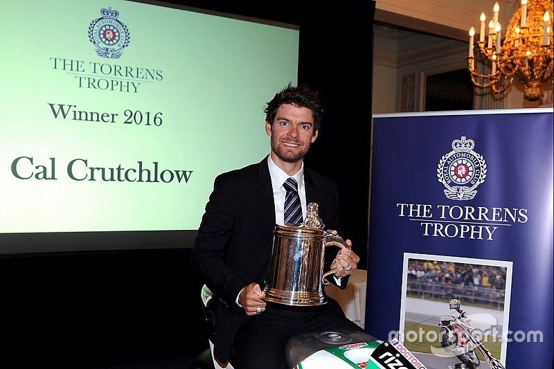 Cal Crutchlow dianugerahi Torrens Trophy