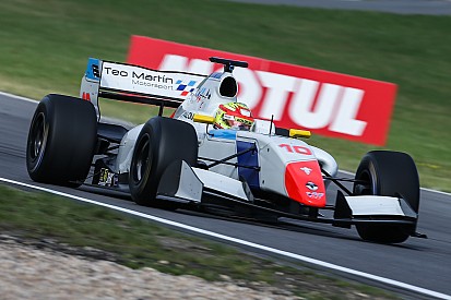 Álex Palou fait sensation au Nürburgring