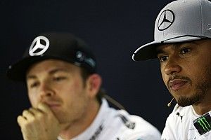 Rosberg and Hamilton expect no favours from rivals