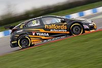 Brands Hatch BTCC: Shedden wins red-flagged second race