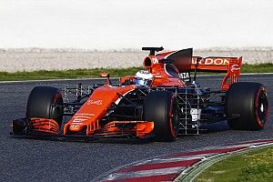 F1-Test Barcelona: McLaren mit technischen Problemen