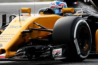 Palmer salue les progrès du châssis et du moteur Renault