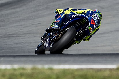 Test Brno: Valentino Rossi vola con la nuova carena della Yamaha
