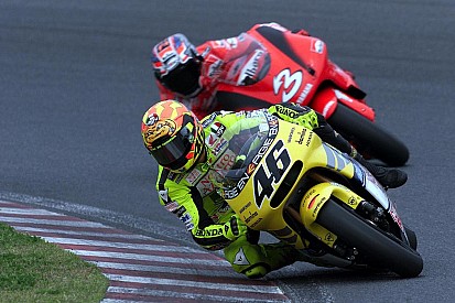 MotoGP se apunta a emitir carreras históricas por Facebook
