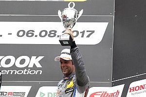 Langeveld senza freni: "Ho vinto ovunque, ora voglio il titolo TCR nel 2018"