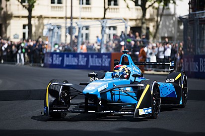 В Renault продлили контракты с Буэми и Простом до 2019 года
