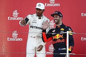 Ricciardo: gostaria de me testar na mesma equipe de Hamilton