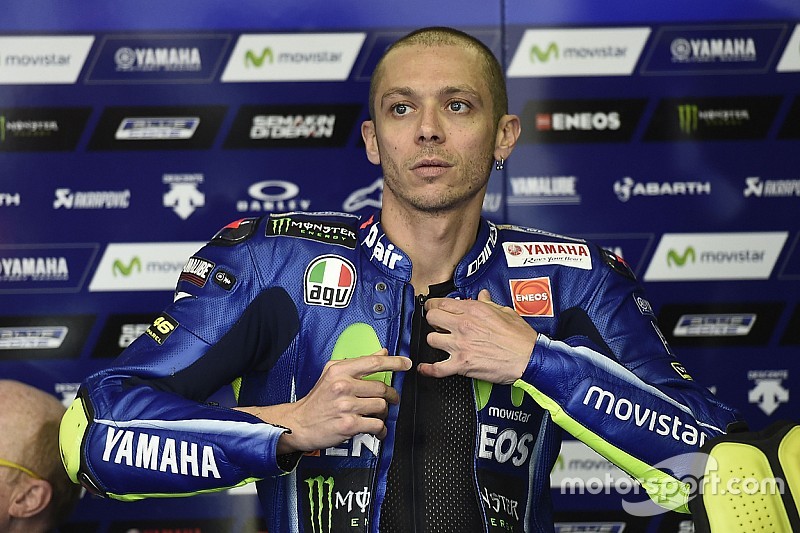 Valentino Rossi sufre un accidente haciendo motocross y es duda para Mugello