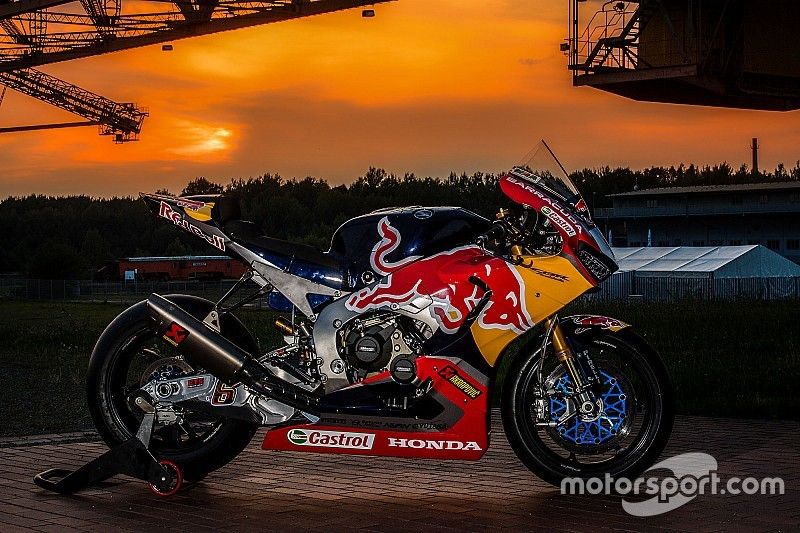 Moto de Stefan Bradl, Honda World Superbike Team en el F60 digger