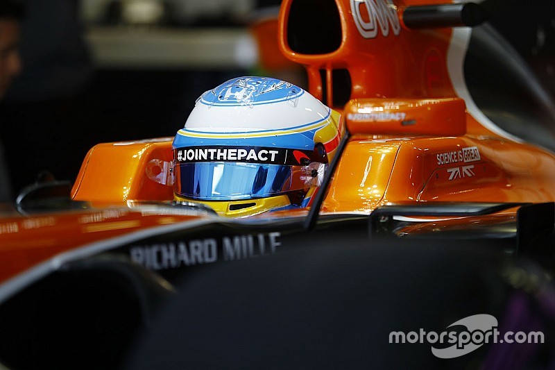 El McLaren-Honda de Alonso no duró ni dos vueltas