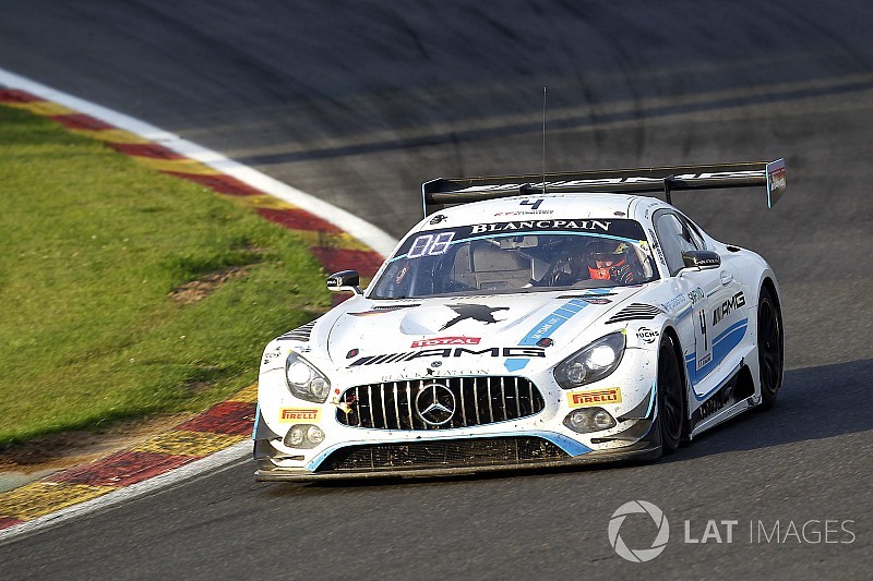 Pech met timing pitstops kost Buurman top-vijf in 24 uur van Spa