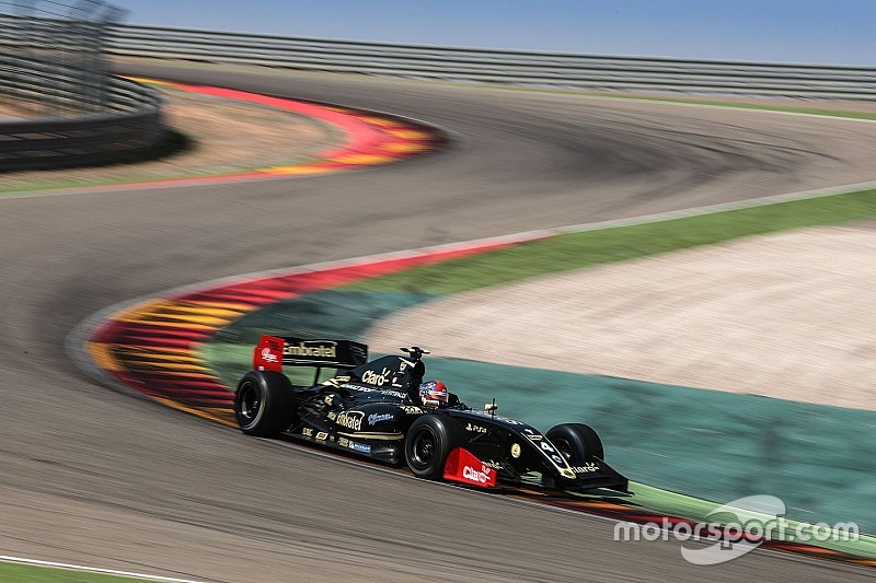 Fittipaldi vuelve a la victoria en la F3.5 en Motorland