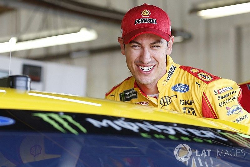 Logano "stops the bleeding" with third place finish at Michigan