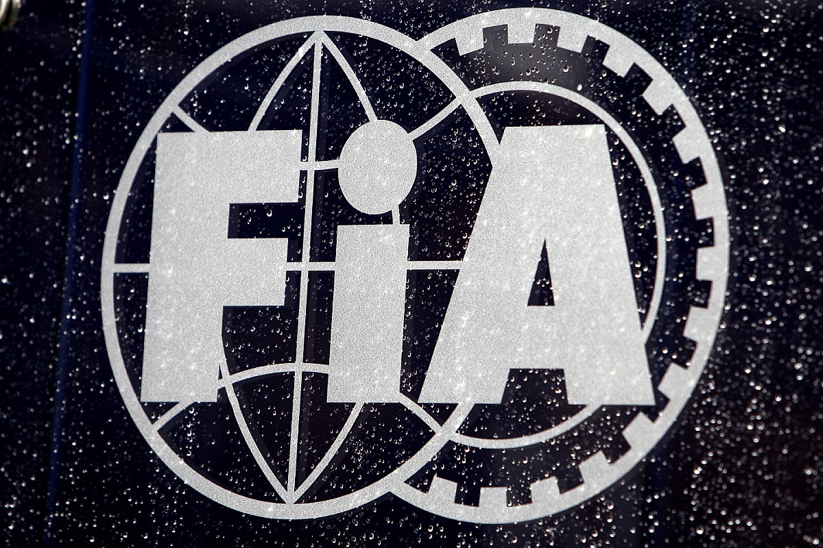 FIA, son direktifleri Red Bull ve Mercedes'in isteği üzerine yayınlamış olabilir