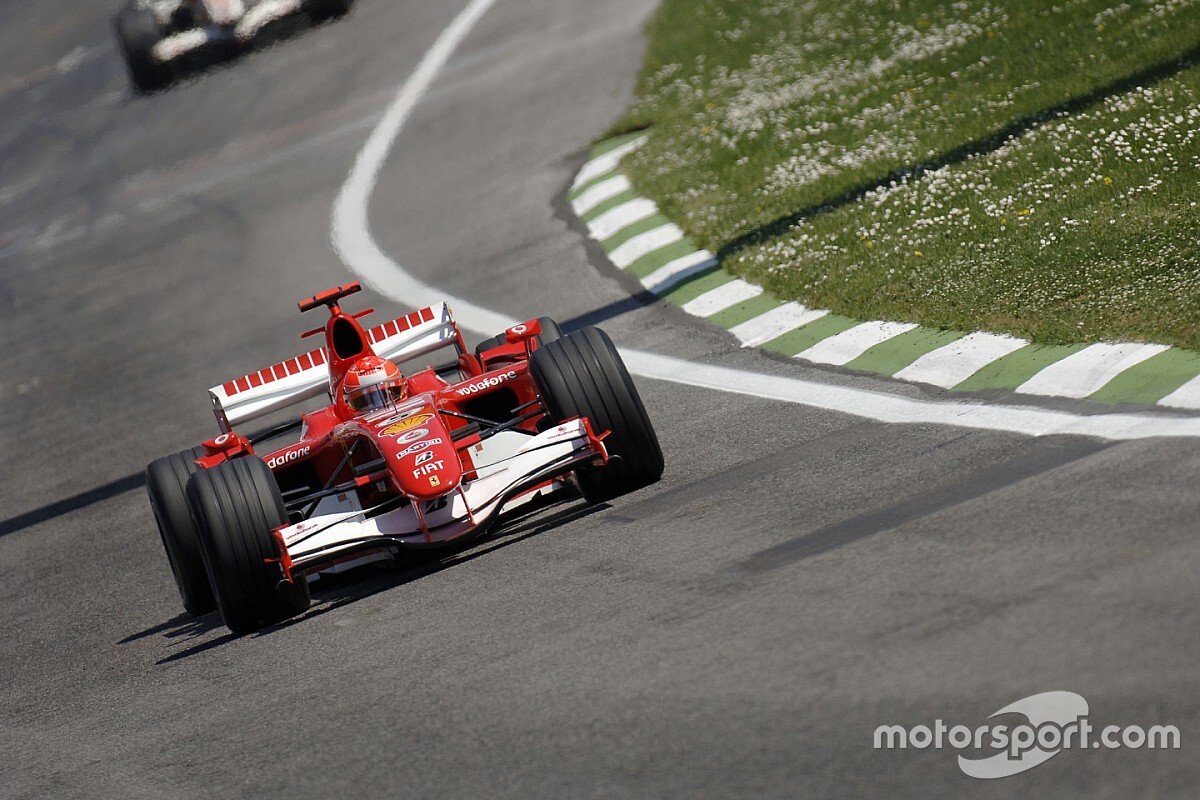 Készítsd be a popcornt, dőlj hátra és tekerd fel a hangerőt: Schumacher köre (videó)