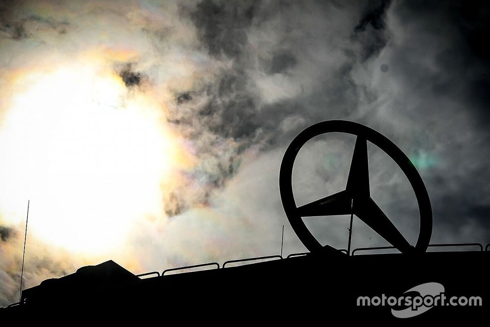 Mercedes Logo