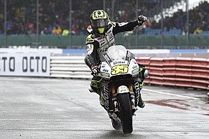 MotoGP Silverstone: Crutchlow rebut pole position