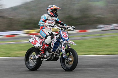 Biaggi non perde il vizio: vince Gara 2 nella Supermoto a Viterbo