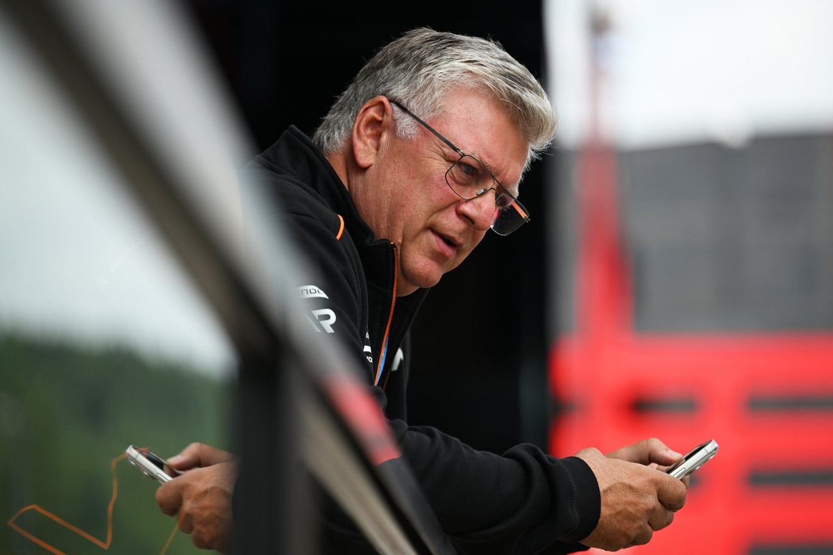 Otmar Szafnauer Considers F1 Return with a Different Role