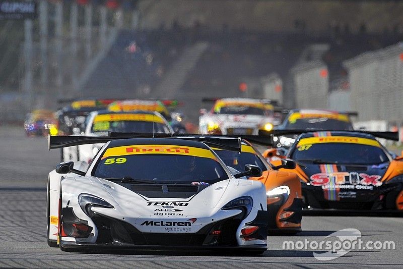 Australian GT confirms 27-car field for Clipsal