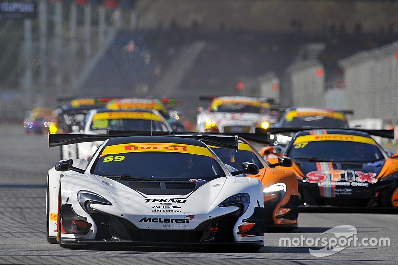 Australian GT confirms 27-car field for Clipsal