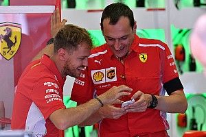Vettel: "Adami, Ferrari'de kalacak"