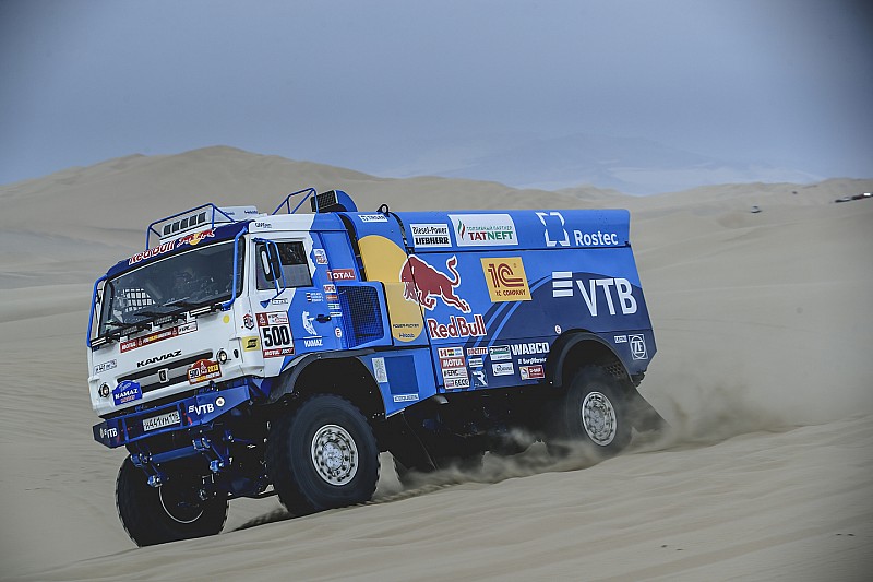Dakar 2018: Nikolaev zet Kamaz aan kop bij de trucks