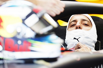 Technische problemen kosten Ricciardo veel baantijd in Canada