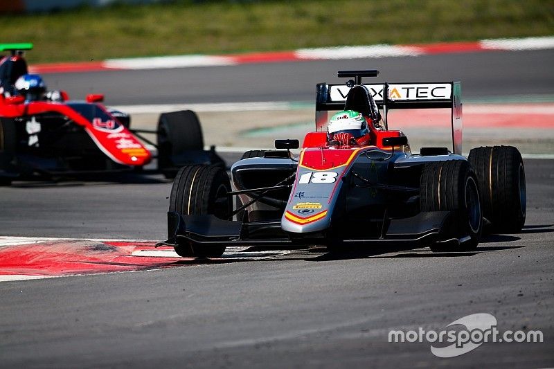 Test Barcellona, Giorno 1: Pulcini davanti ad Ilott per un soffio